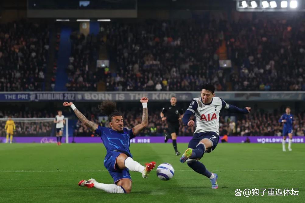 包含兰帕德率领切尔西大胜热刺，重返前四的词条