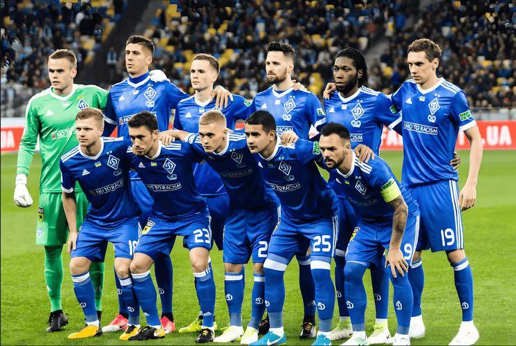 包含芬兰篮球超级联赛冠军争夺战白热化，赫尔辛基队气势如虹的词条