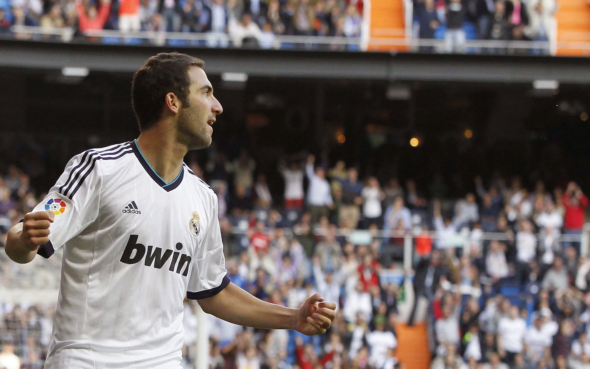 绝境中的新王,莱奥加时一剑封喉,勒沃库森奇迹逆转巴西豪门